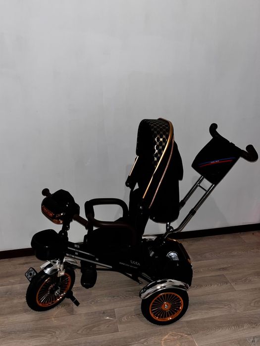 Трехколесный велосипед