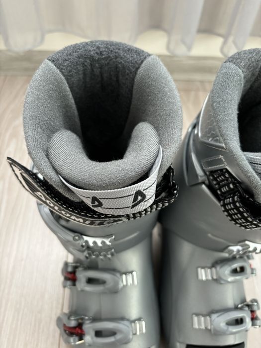 Ски обувки