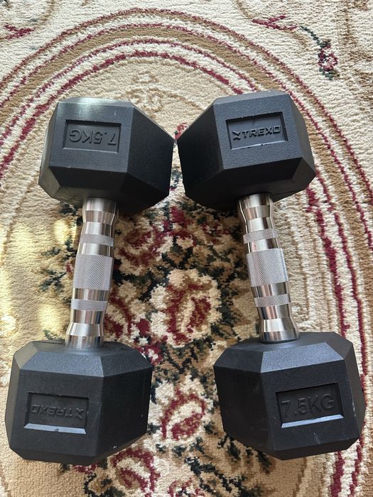 Vând set gantăre de 7,5 kg
