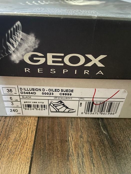 Дамски обувки GEOX вграден ток велур