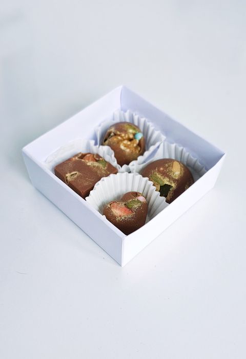 Шоколад ручной работы (с начинками)