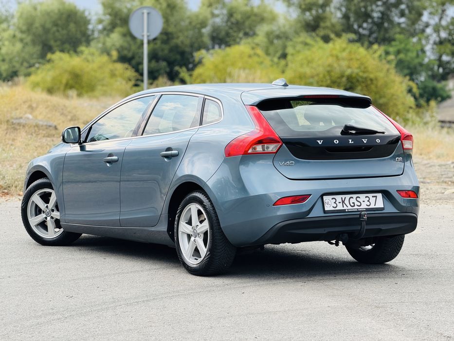 VOLVO V40 2013 — imagine 4