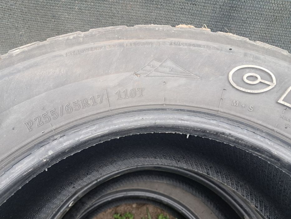 Vând anvelope pt jeep 255 65 17 an 2023