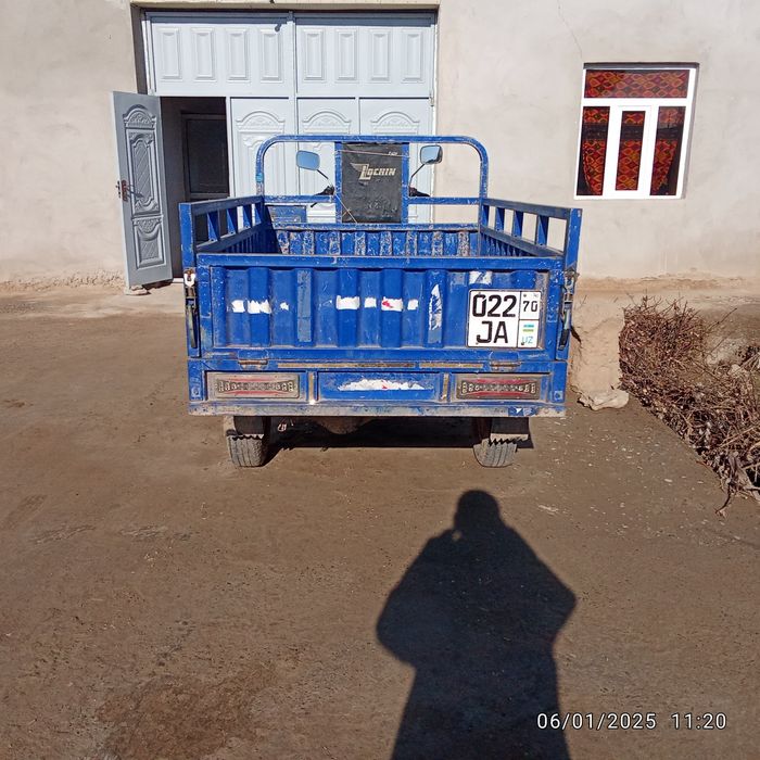 Mototsikl muravey yuk uchun