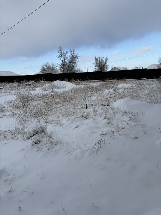 Продам участок. Огорожен.