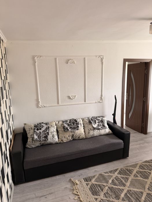 Apartament de inchiriat/ b dul Closca in spate la liga