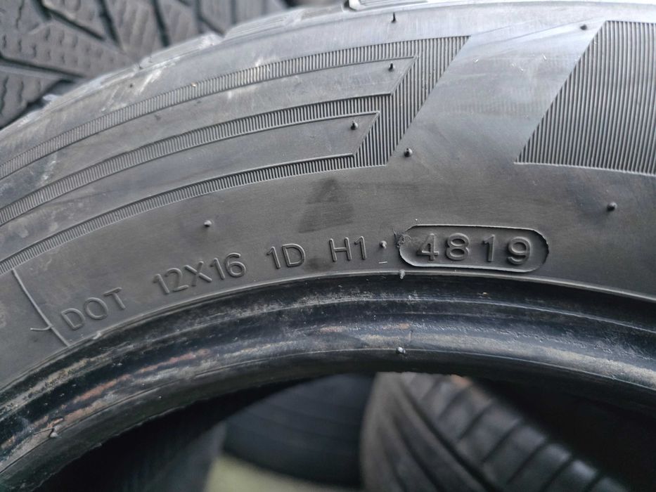 2бр Зимни гуми 195 60 16 С - Hankook