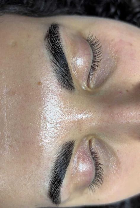 Cosmetică facială, montaj gene fir cu fir, laminare gene și sprâncene