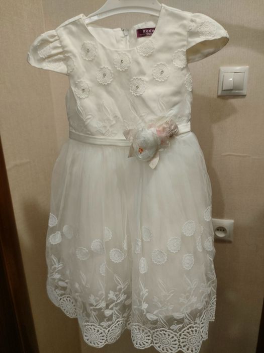 Платье нарядное для девочки