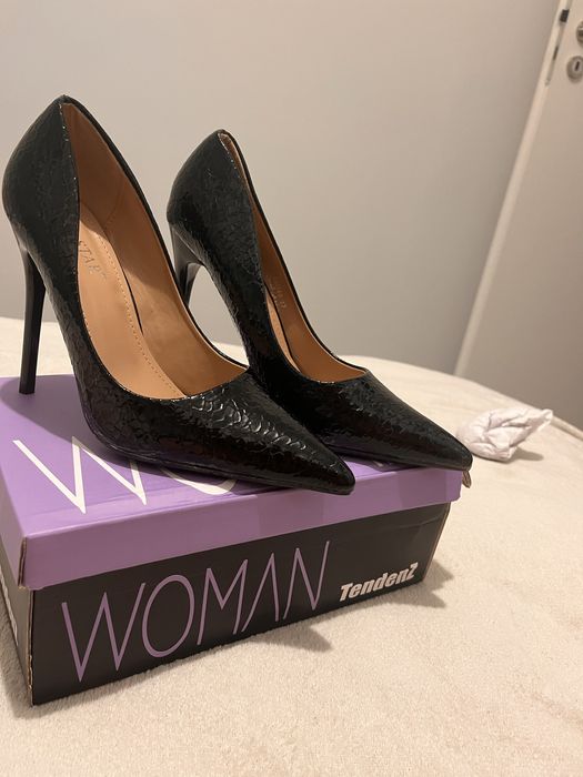 Токчета 10см черни лак