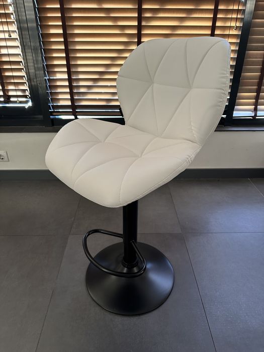 Бар Стол Avenue White– 24м гаранция и безплатна доставка до офис