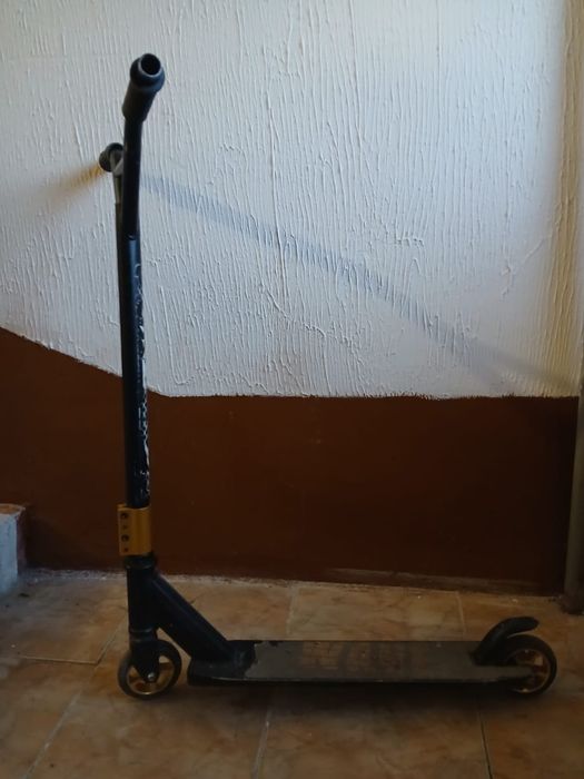 Трюкавой самокат