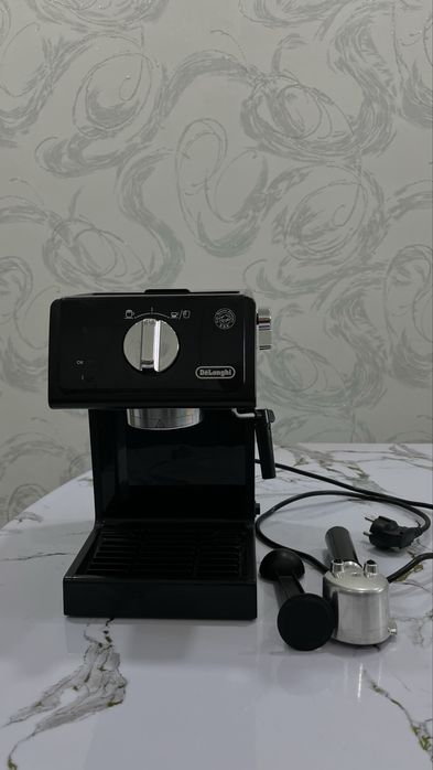 Кофе машина Delonghi