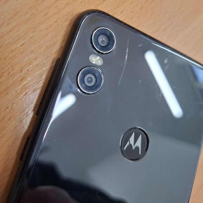 Смартфон Motorola One XT1941-4 – 3GB RAM / 32GB памет