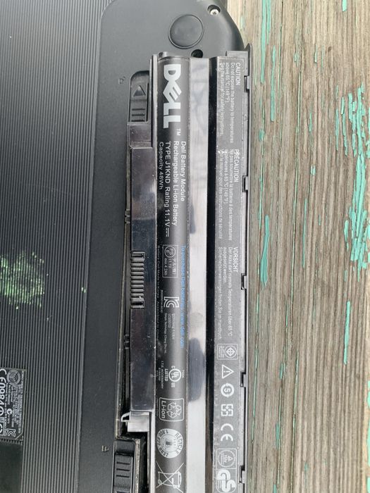 Ноутбук Dell  старый
