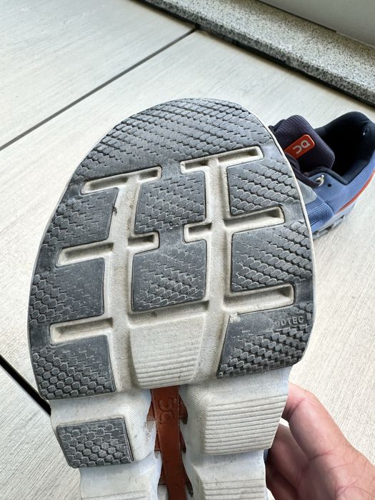 Adias on cloud running 42,5/ 27 cm