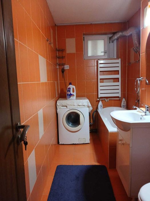Apartament 2 camere de vânzare – Centru, Drăgășani | 50 mp | Centrală proprie