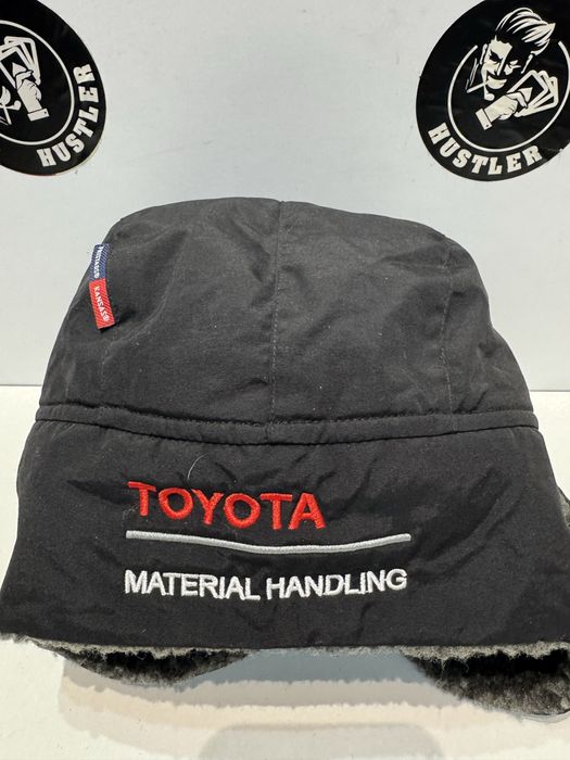 Мъжка зимна шапка TOYOTA . Размер М