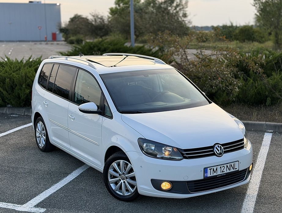 Volkswagen Touran 2.0 TDI 140 CP DSG | Panoramic | Piele | Park Assist | 2012