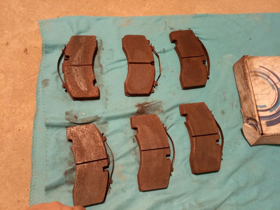 Колодки для тягачей