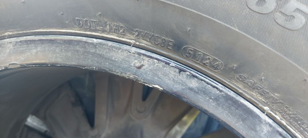 Оригинални гуми с джанти за VW Touareg 235/65R18 110V