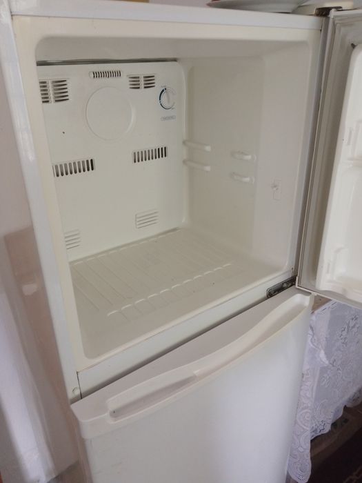 Холодильник Samsung