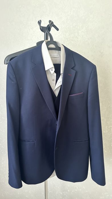 Классный костюм тройка