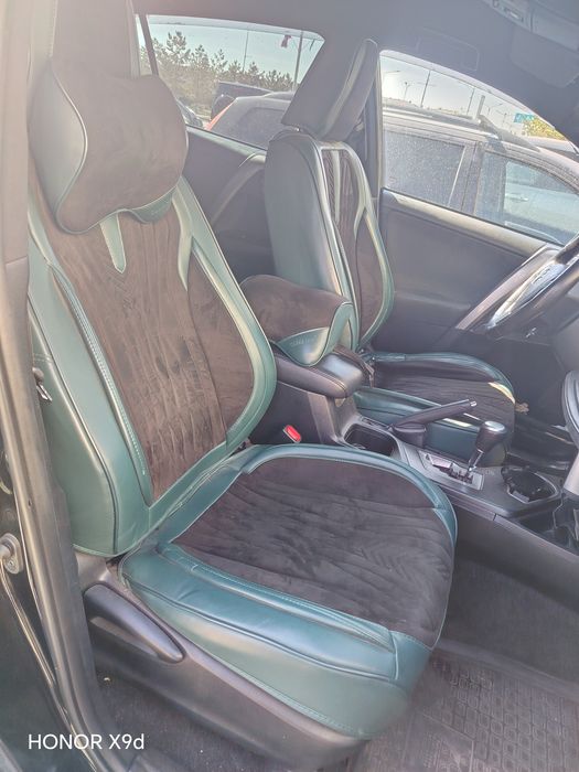 Продам Toyota RAV 4