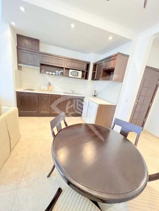 Продава се Тристаен апартамент в Обзор - 113 кв.м за 1005 €/кв.м - Снимка #4