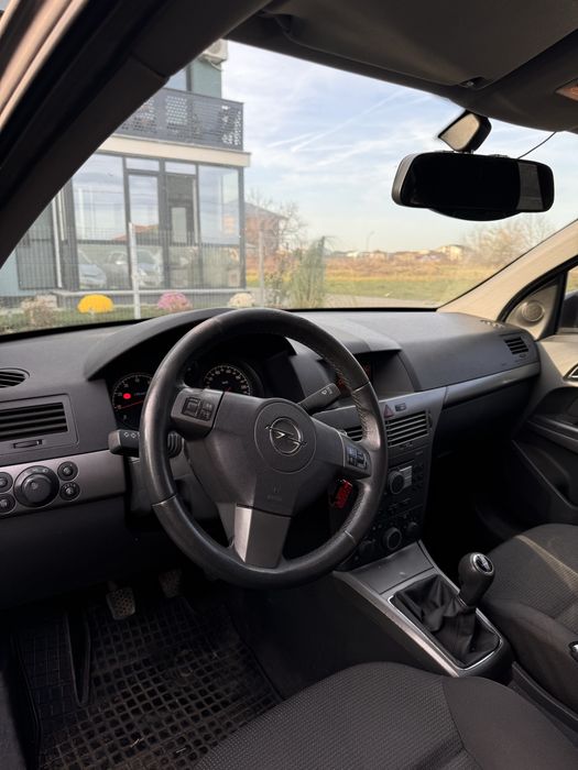 OPEL Astra 2005 — imagine 3