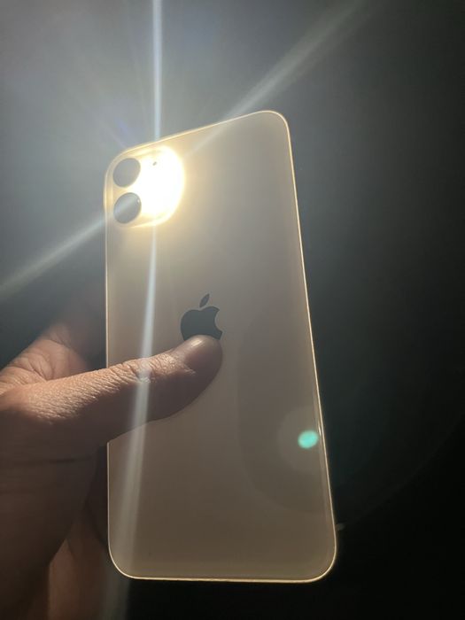 Айфон 11 в отличном состоянии