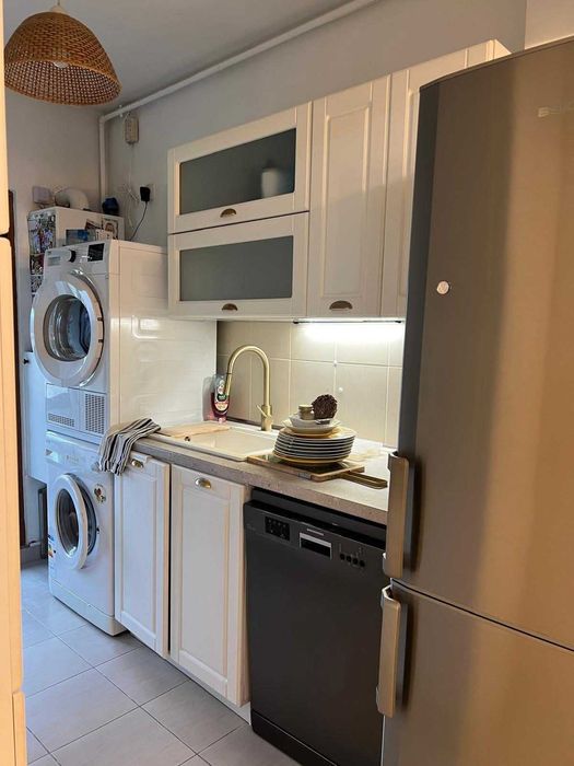 Inchiriere apartament 3 camere