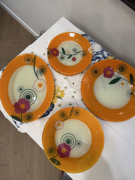 Продам столовый сервиз