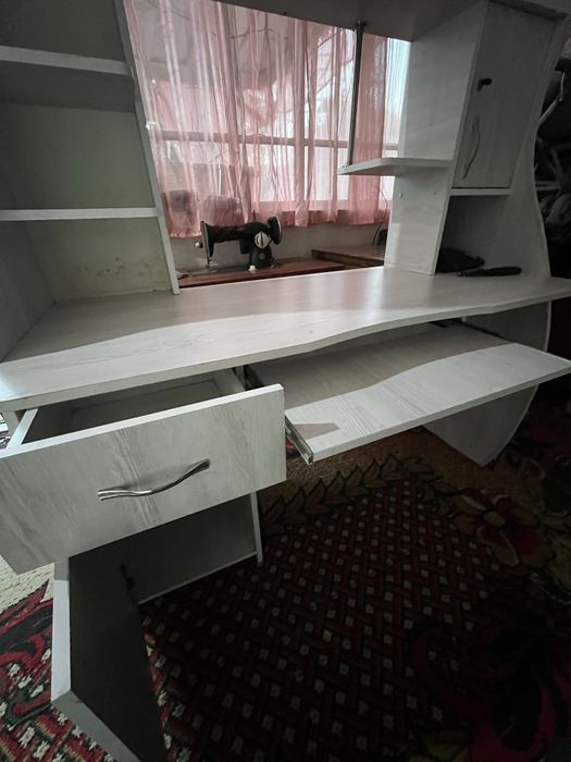 part va divan sotiladi ofis, dars uchun!