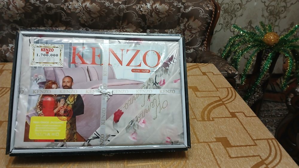 Постельное белье турецкой фирмы KENZO.