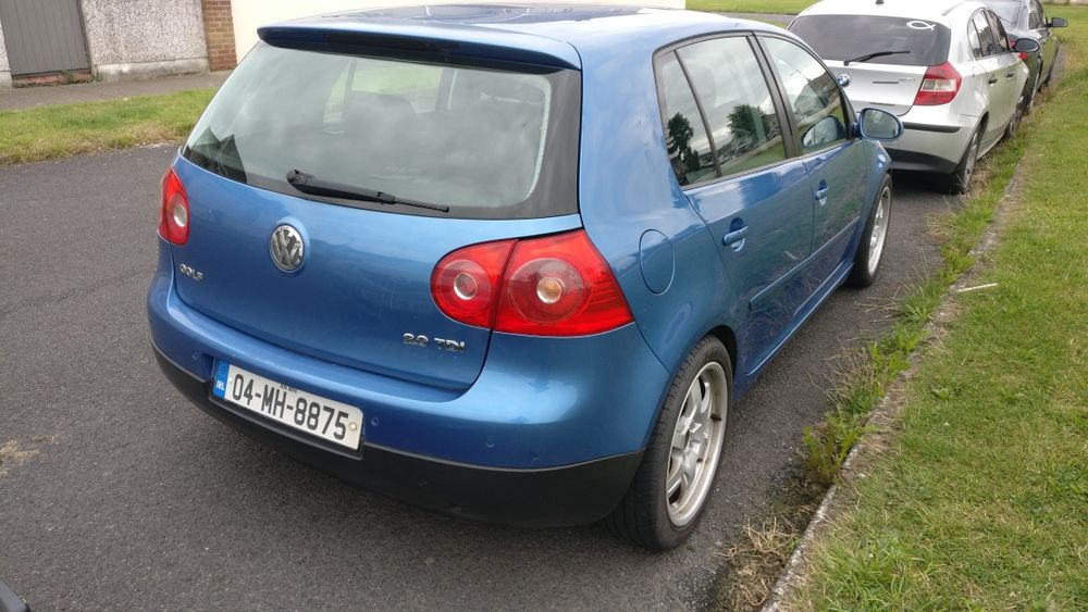 Vindem piese rezultate din dezmembrarea unui Volkswagen Golf 5