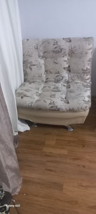 продаю диван и два кресла