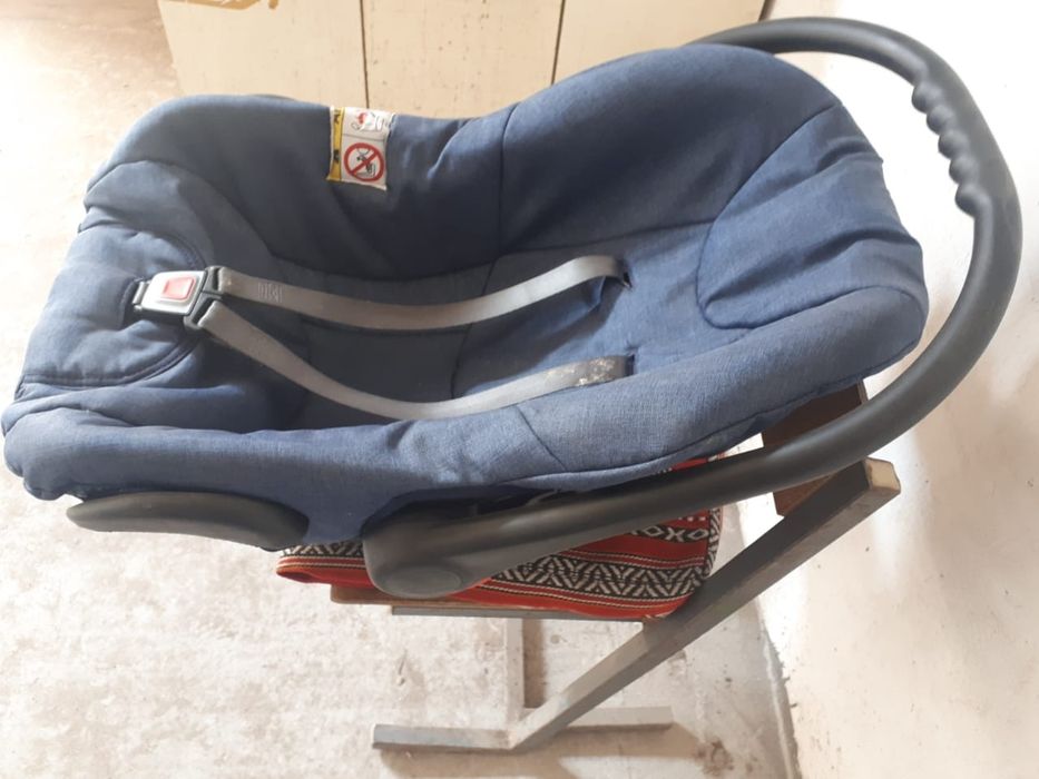 Продам автолюльку