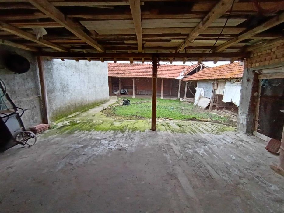 Къща в с.Вазово, Исперих