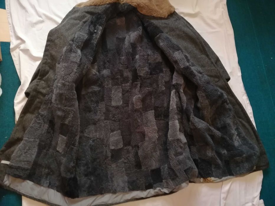 Кожух вълнен с подплата от естествена кожа