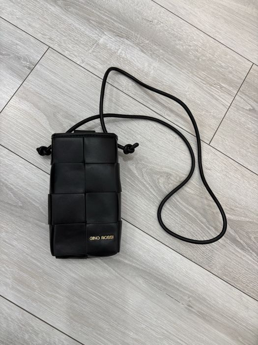 Чанта за телефон Gino Rossi