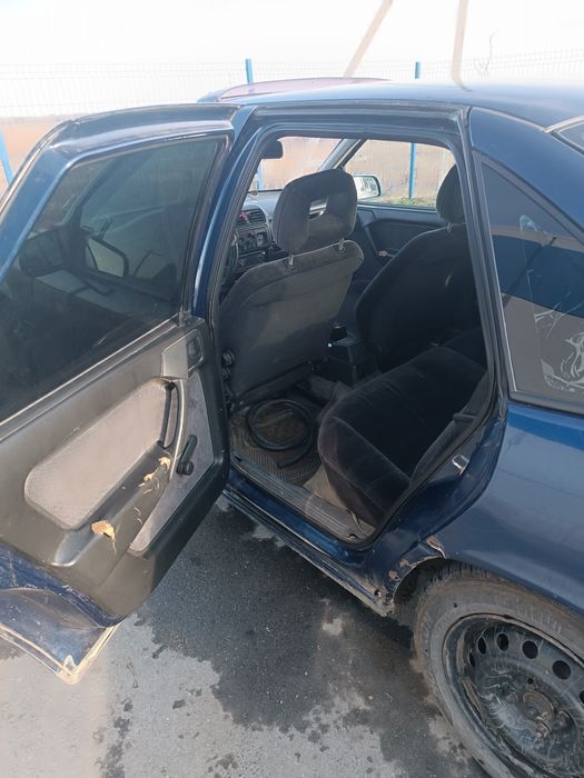 Продается Опель Вектра А об 1.8 моно