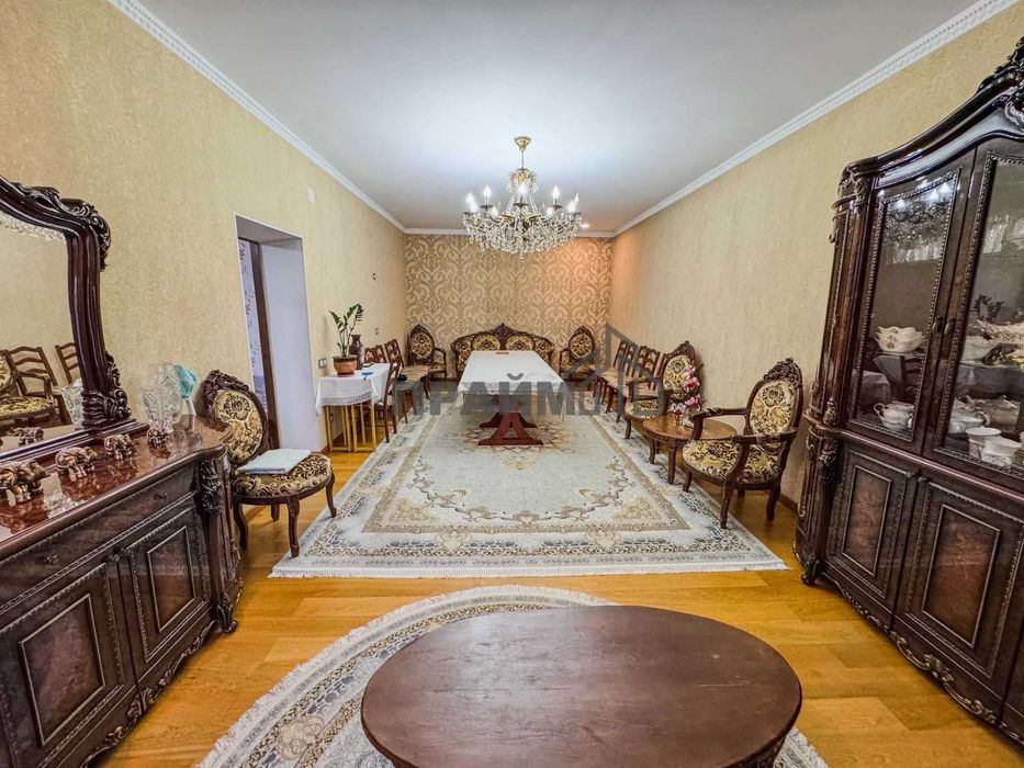 ПРОДАМ 5 ком. дом Центр (Артем ПРАЙМ)