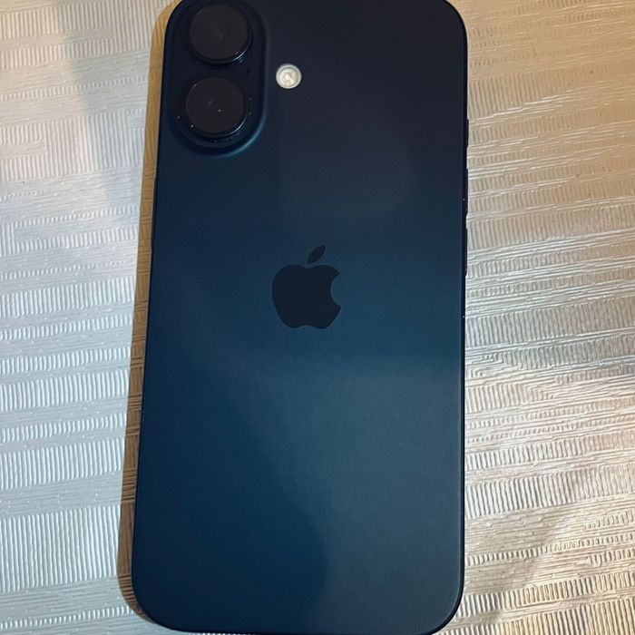 iPhone 16 256 гб
