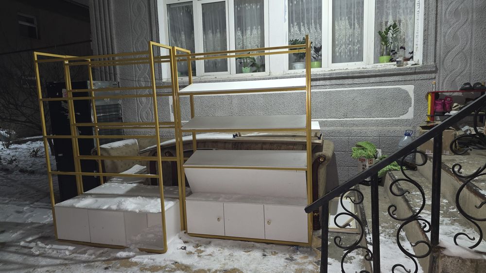 Полки для бутиков