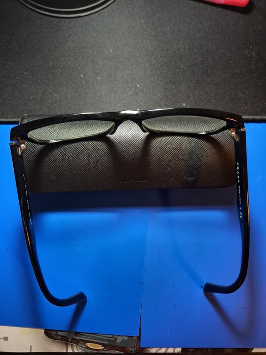 Ochelari Prada !