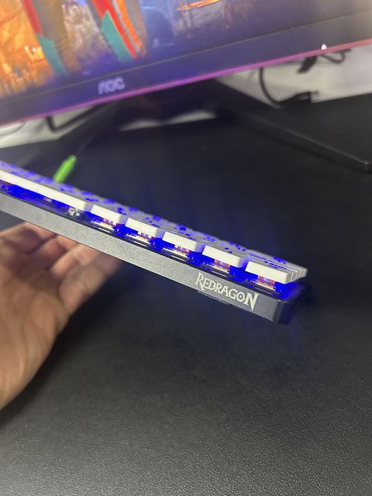 Продам клавиатуру REDRAGON