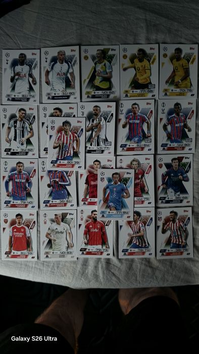 Продавам карти Match Attax Extra 25/26