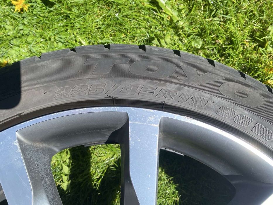 Джанти с летни гуми 19 цола 5x114.3 67.1 Mitsubishi