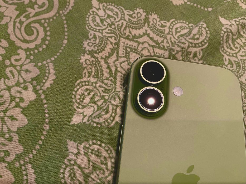 iPhone 17 sim/e sim